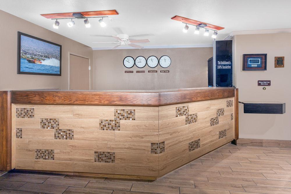 Travelodge By Wyndham Lake Havasu Lake Havasu City Ngoại thất bức ảnh