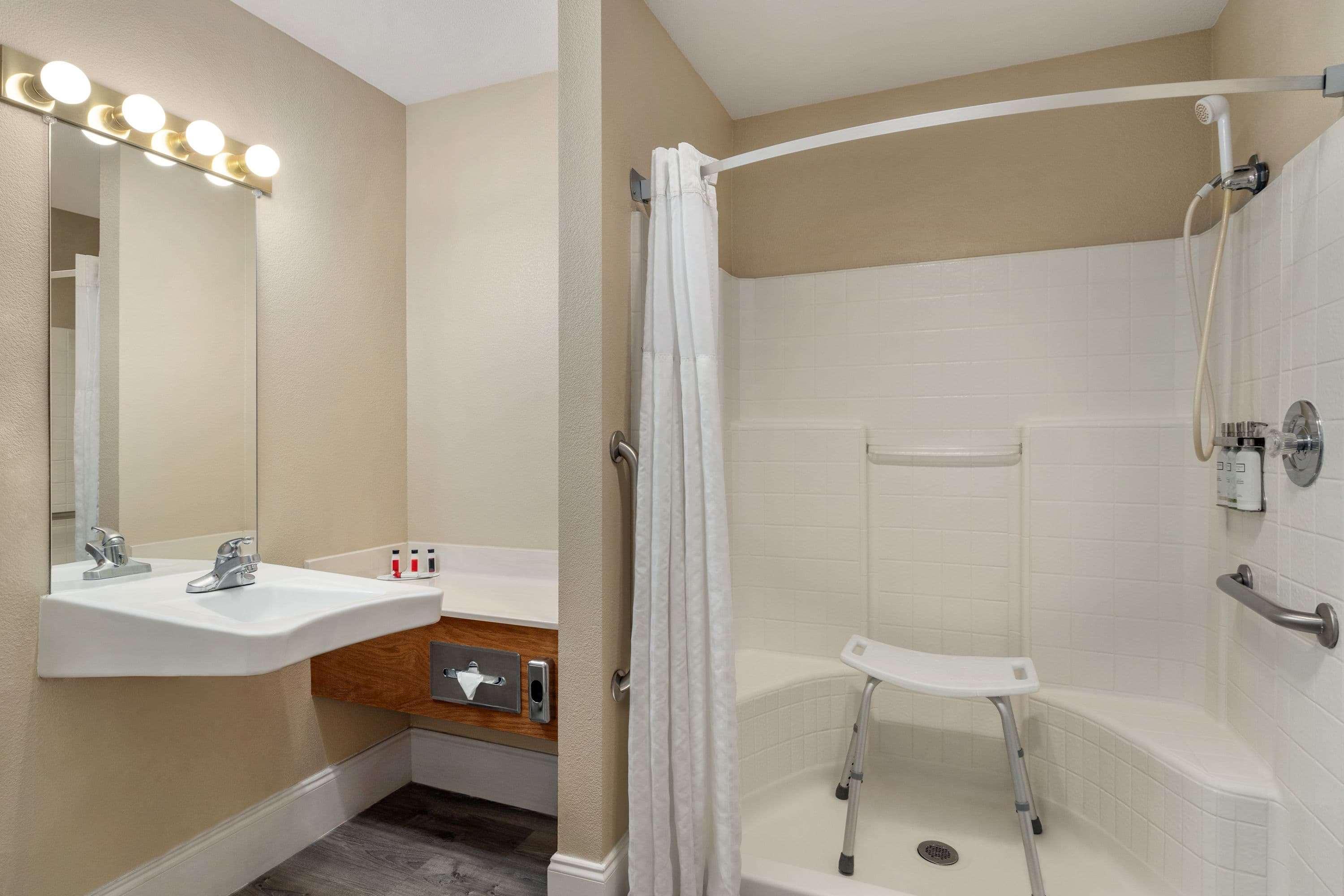 Travelodge By Wyndham Lake Havasu Lake Havasu City Ngoại thất bức ảnh